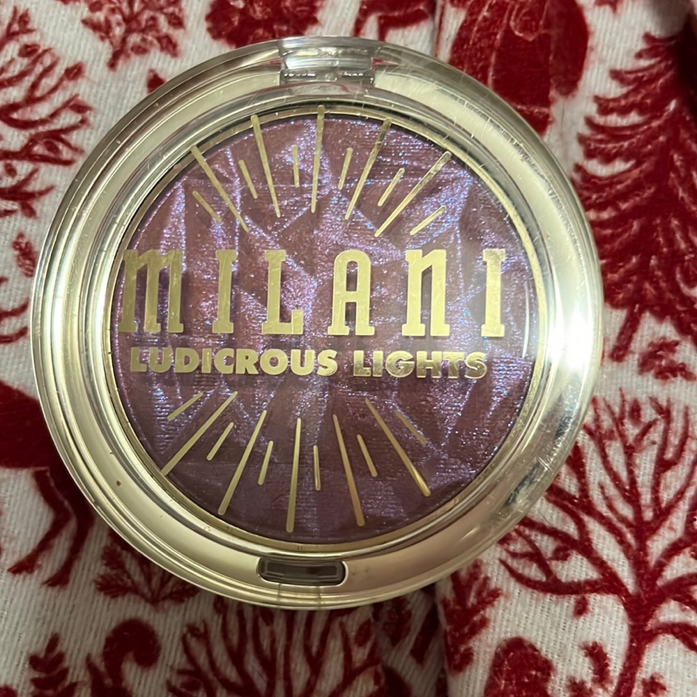 Milani Highlighter